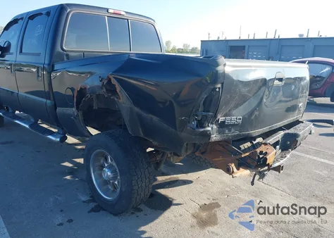 2004 Ford F-250 Lariat/Xl/Xlt z USA, uszkodzony, nr VIN 1FTNW21P34ED27898